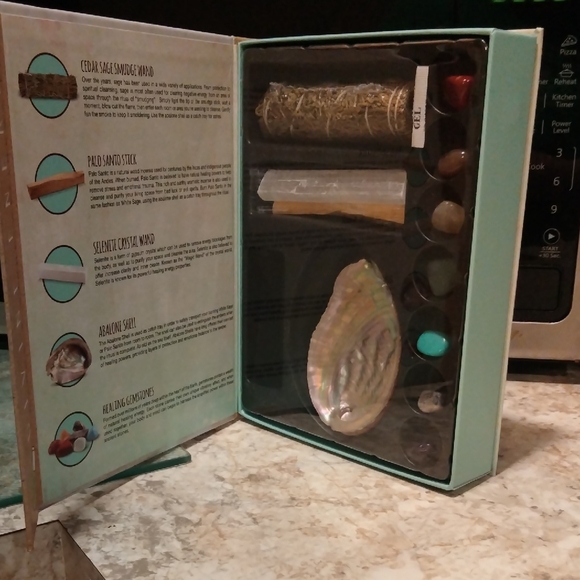 Smudge & Stone Wellness Kit - Multicolor - Picture 5 of 6